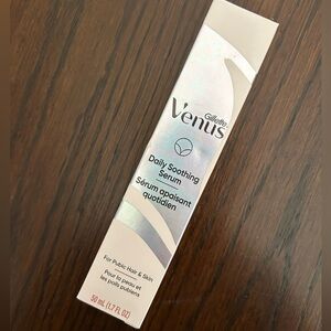 Gillette Venus Daily Soothing Serum for Pubic Hair & Skin 50ml